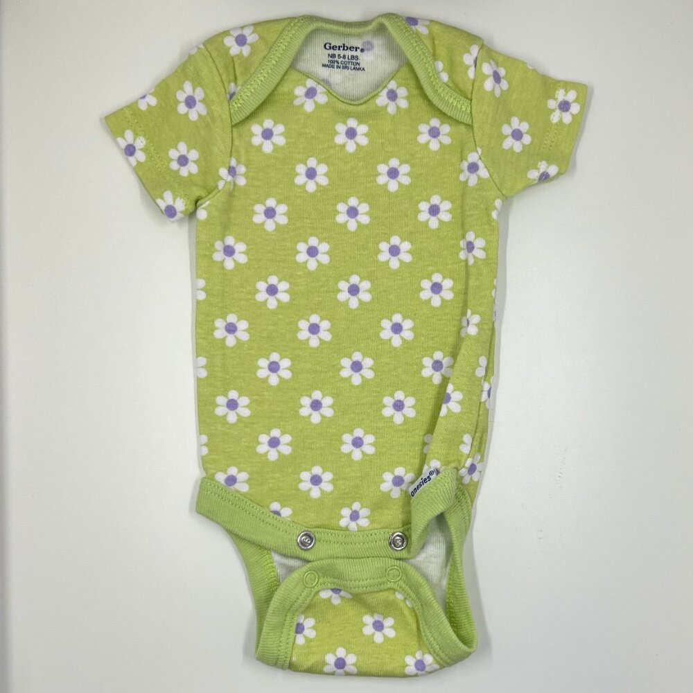 NWOT Multipack | Gerber | Short Sleeve Bodysuits | Newborn 5-8lbs - Picture 2 of 9